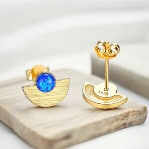 NEW 18K yellow gold plated over sterling silver opal stud earrings jewelry B20B